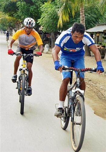 East Timorese locals prepare for theTour de Timor