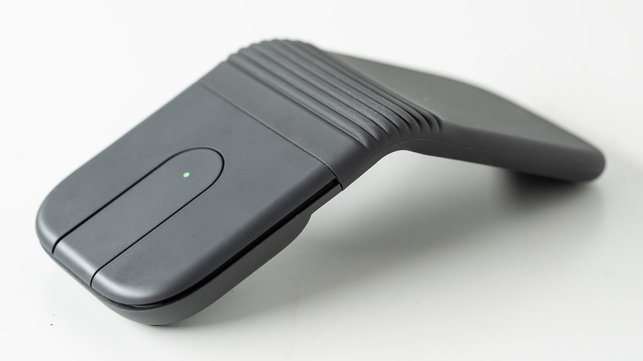 Logitech Mobi Fold travel mouse