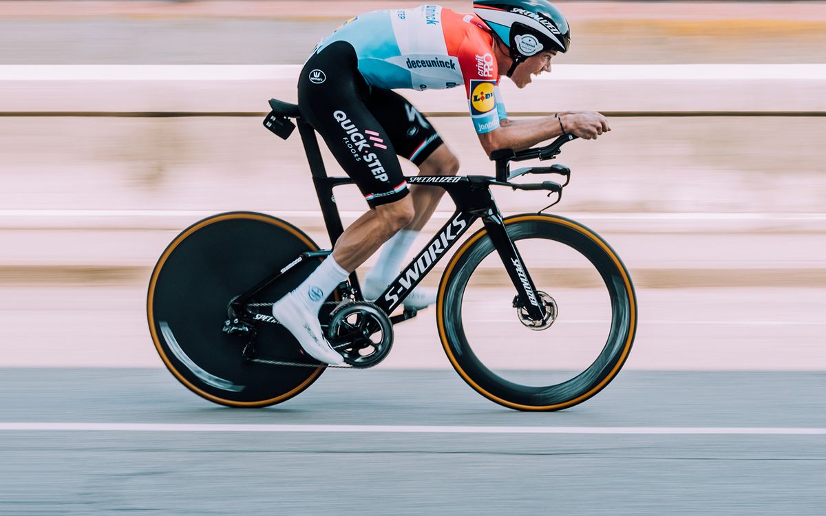 Bob Jungels races on the new Shiv TT