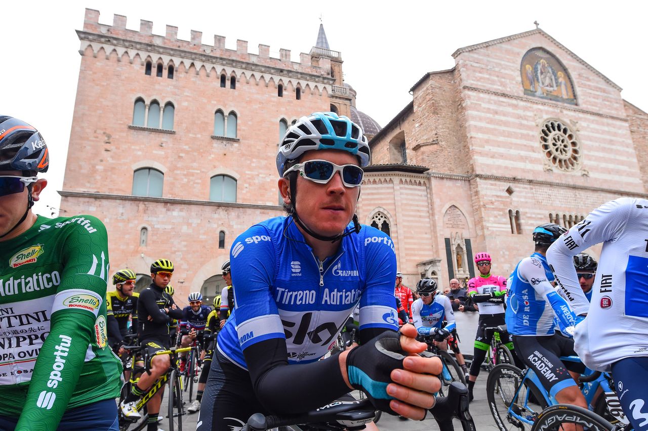 Geraint Thomas took the leader's jersey on stage 3