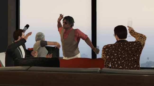 Dancing in the living room on a high-end apartment in GTA Online