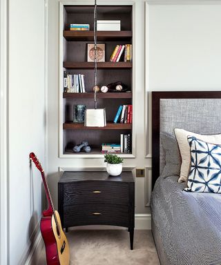 Modern bedroom ideas with recessed shelving