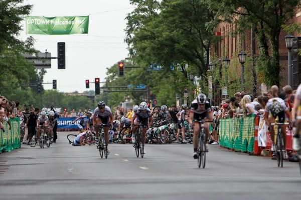 A massive pileup happened heading into the last lap of the women's race.