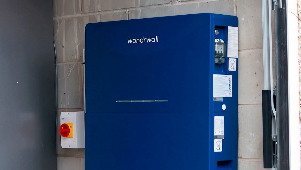  This new home energy system works while you sleep - and can shave nearly £1000 off UK electricity bills, with no upfront costs 