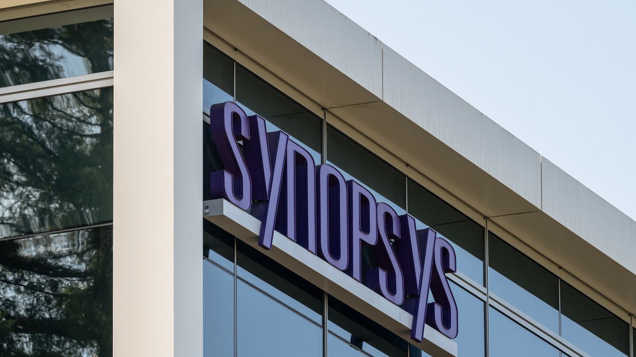 Synopsys 3D PCIe 6.0 PHY hits 64 GT/s