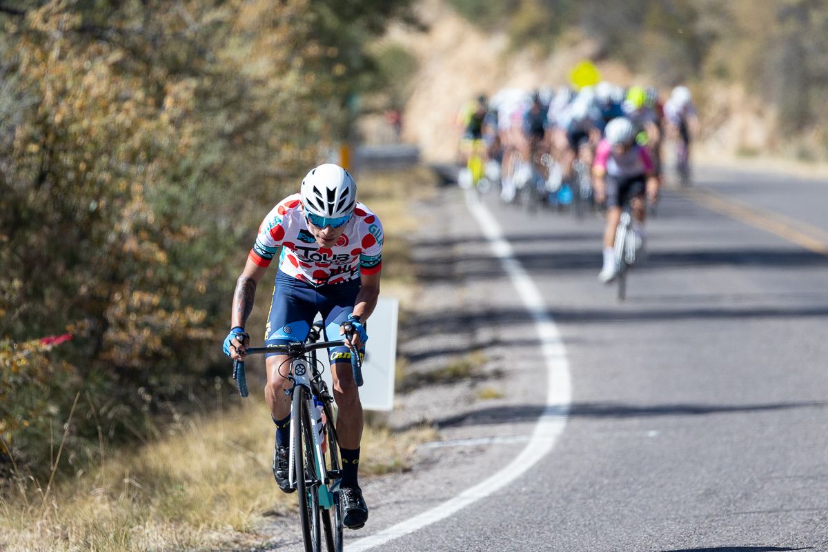 Heiner Parra Bustamante (Canel's Zerouno) started the stage wearing the KOM jersey on behalf of Torbjorn Andre R&Atilde;&cedil;ed, but would take it for himself by the end of the second stage.