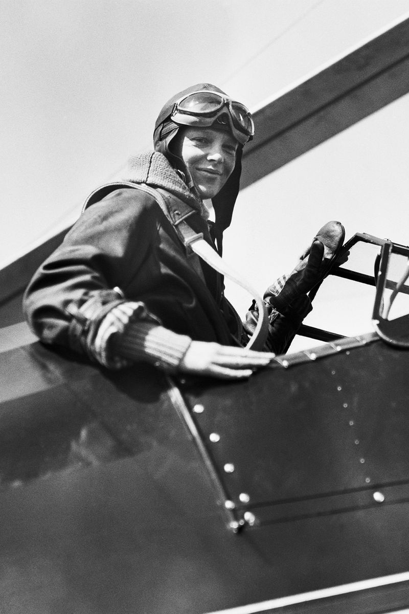 Amelia Earhart (1897-1937) 