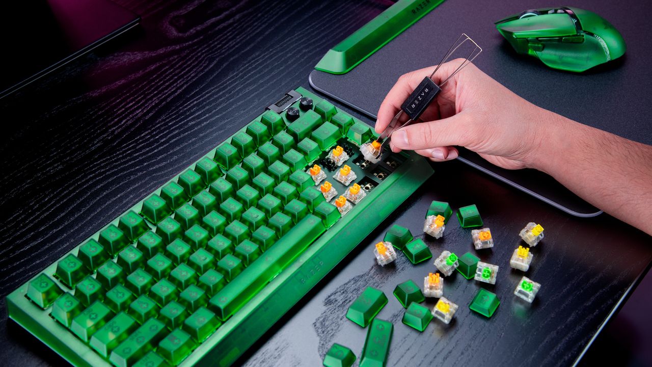 Image of the Razer Phantom Green Collection.