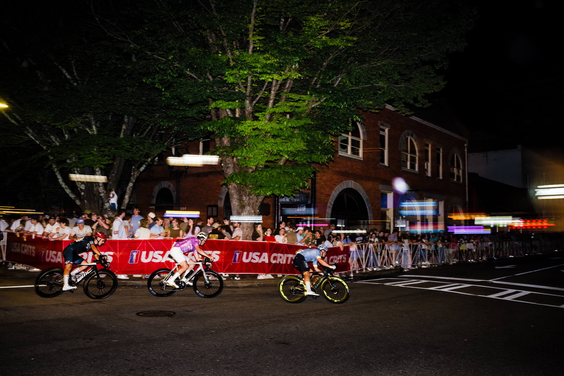 Images from the Athens Twilight Criterium 2025