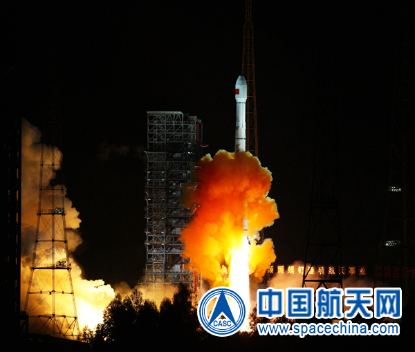 Un cohete Gran Marcha 3C lanzado desde el Centro de Lanzamiento de Satélites de Xichang Chang'e 5-T1 en octubre de 2014, la primera misión de ida y vuelta no tripulada de China a la luna.