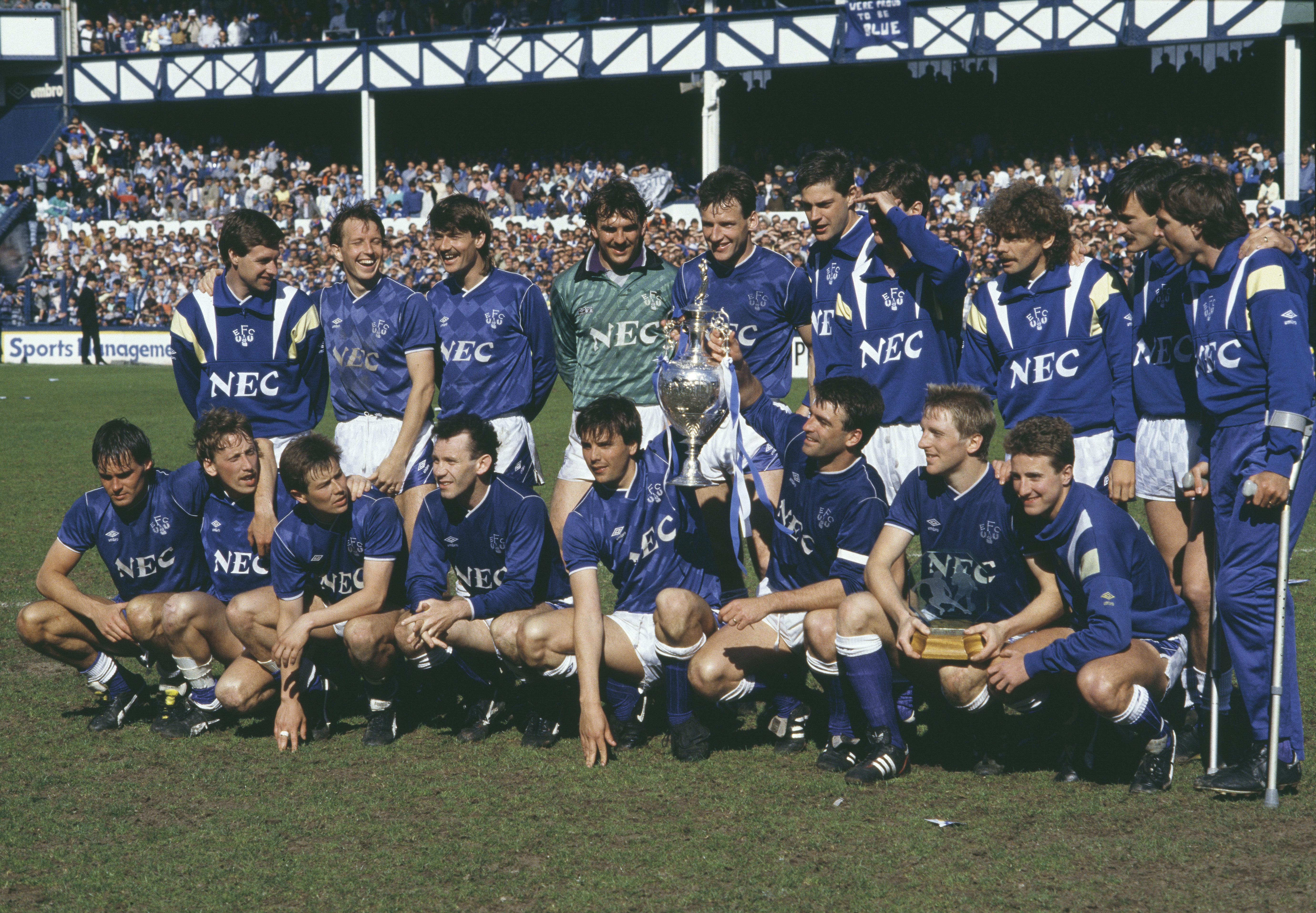 Everton celebrate with the First Division trophy, May 1987