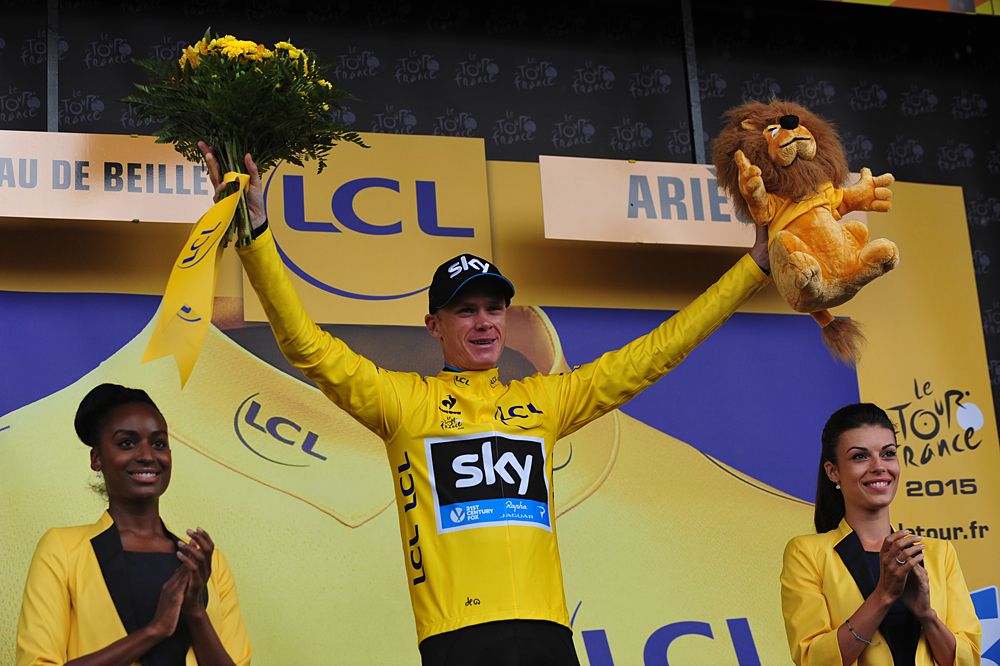 Chris Froome (Team Sky) in the yellow jersey