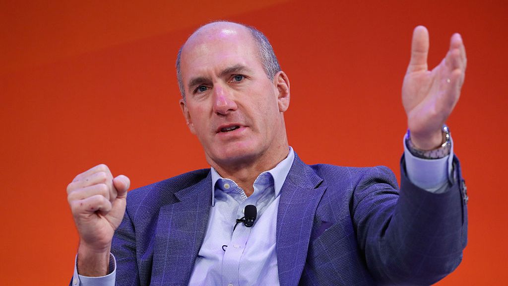 AT&T CEO argues fiber is superior to Starlink's satellite-based phone plans