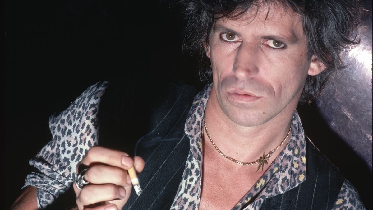keith richards cigarette Has Finally Stopped Smoking Keith Richards Smoking, Shepperton Studios,