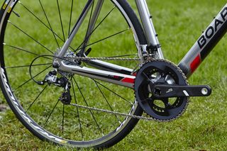 Mavic wheels and SRAM Rival compliment the light frame (Photo: Steve Behr)