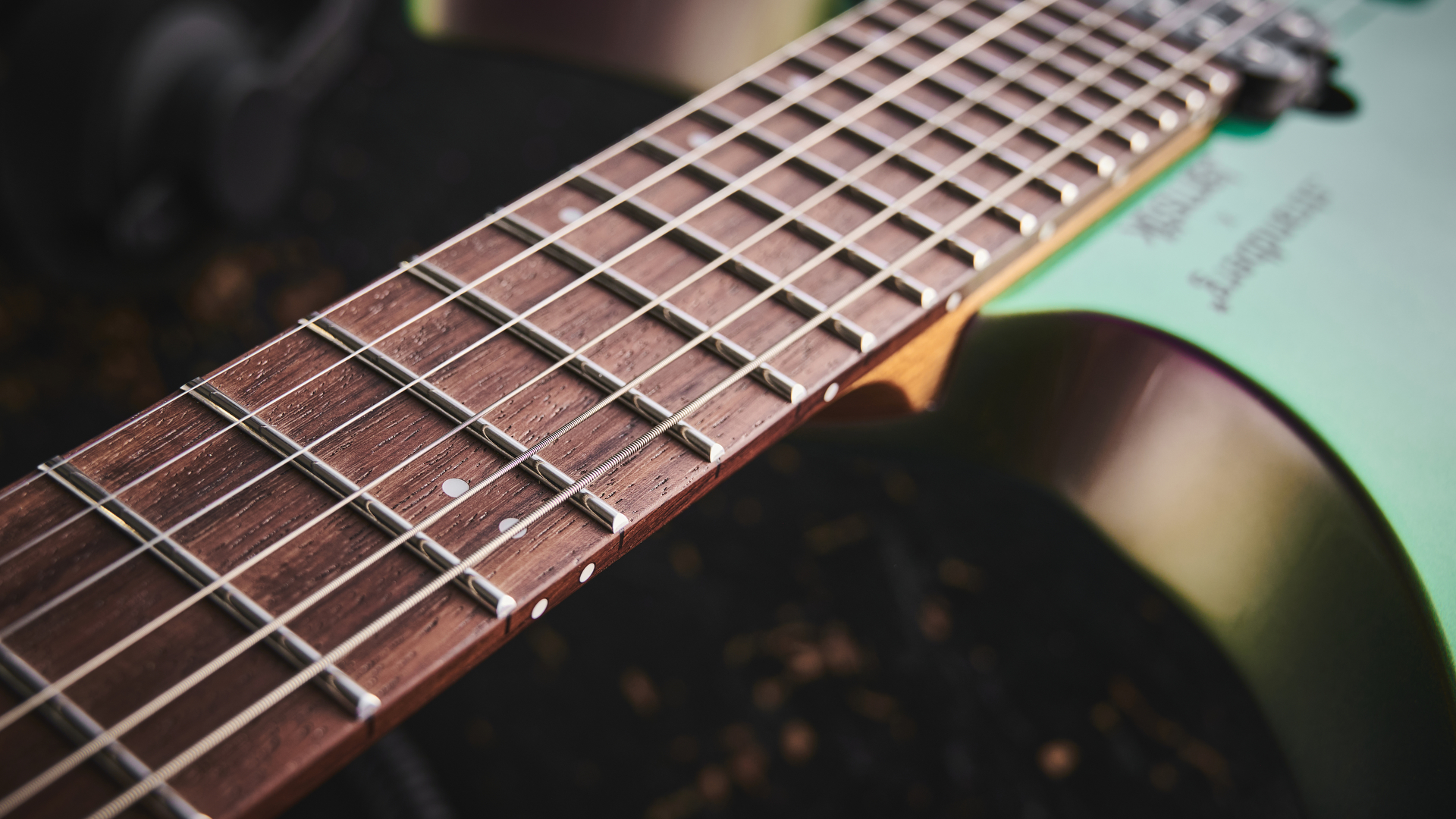 Strandberg x Jamstick Chameleon ‌MIDI guitar