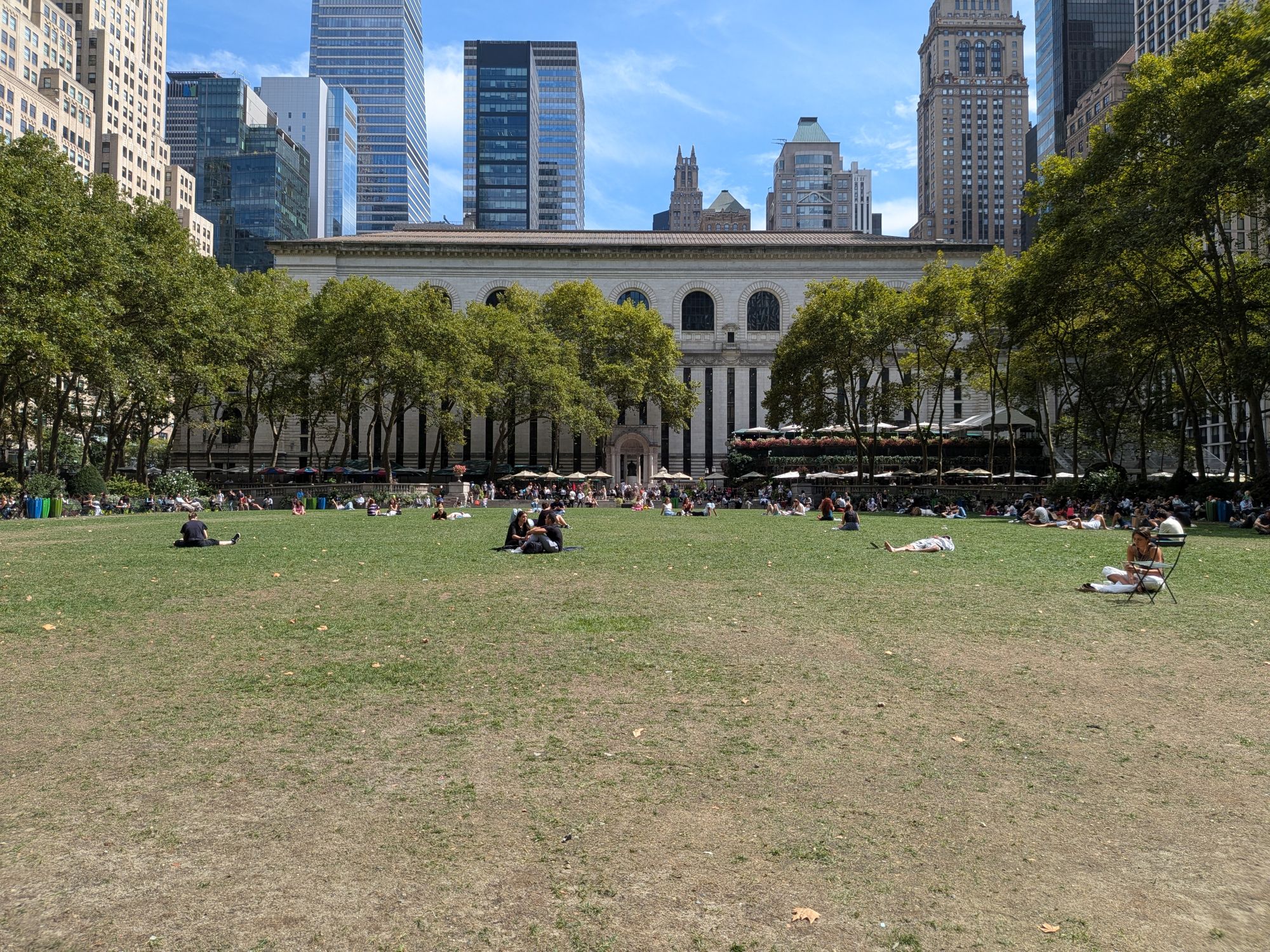 Google Pixel 10 zoom test sample.