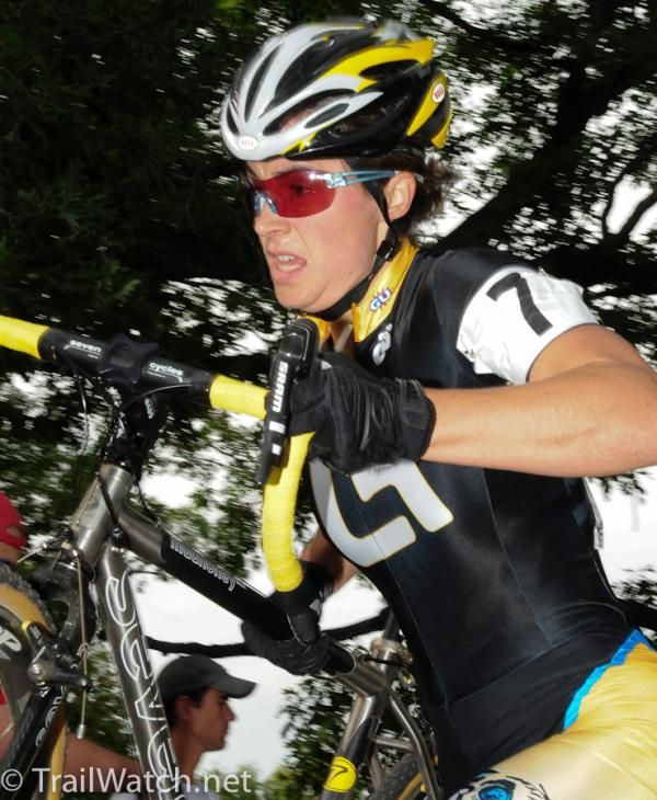 Andrea Smith (Ladies First Cycling) running the steps