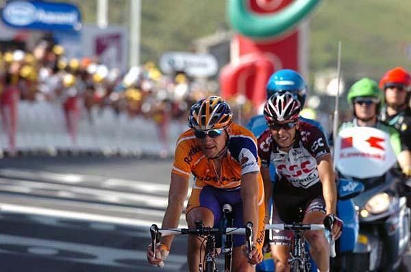 Menchov followed by Sastre did not lose too much time either.