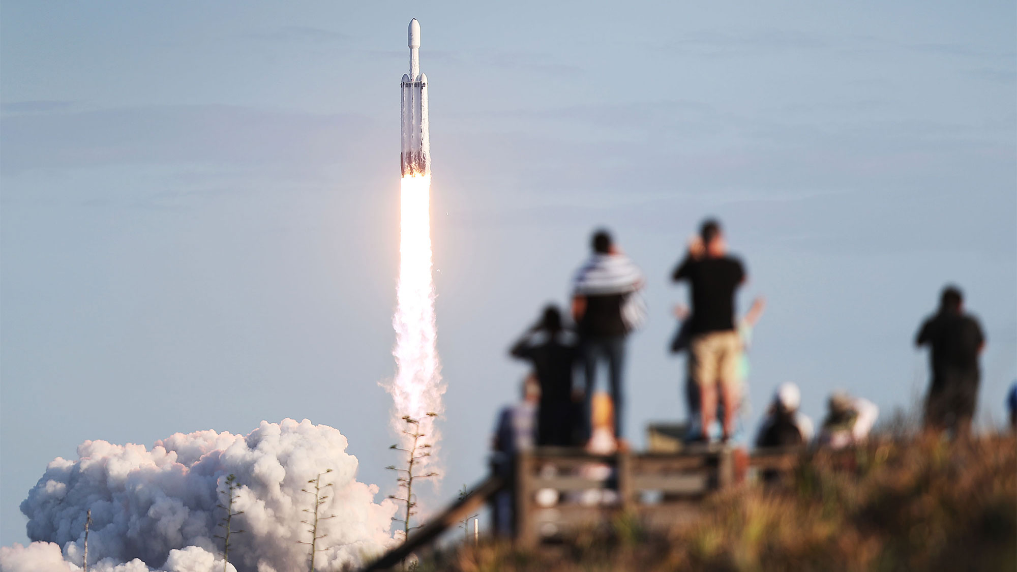 In Photos The Amazing Triple Rocket Landings Of Spacexs Falcon Heavy