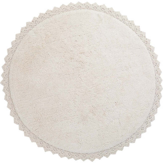 white round rug