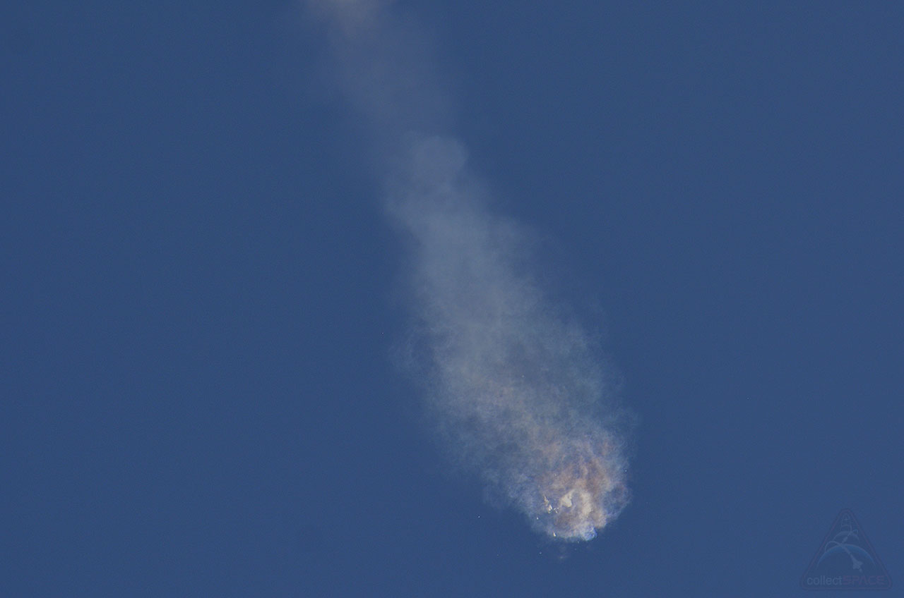 SpaceX Falcon 9 Rocket Explodes