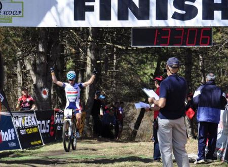 Andras Parti wins the men's race