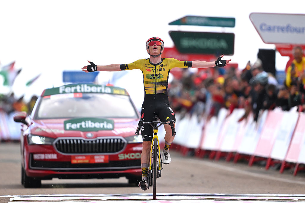 ALFARO, SPAIN - AUGUST 31: Jonas Vingegaard of Denmark and Team Visma | Lease a Bike celebrates at finish line as stage winner during the La Vuelta - 80th Tour of Spain 2025, Stage 9 a 195.5km stage from Alfaro to Estacion de Esqui de Valdezcaray 1541m / #UCIWT / on August 31, 2025 in Alfaro, Spain. (Photo by Tim de Waele/Getty Images)