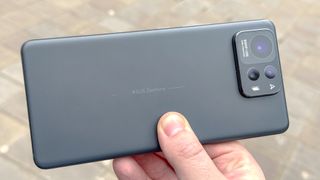 Asus Zenfone 12 Ultra back