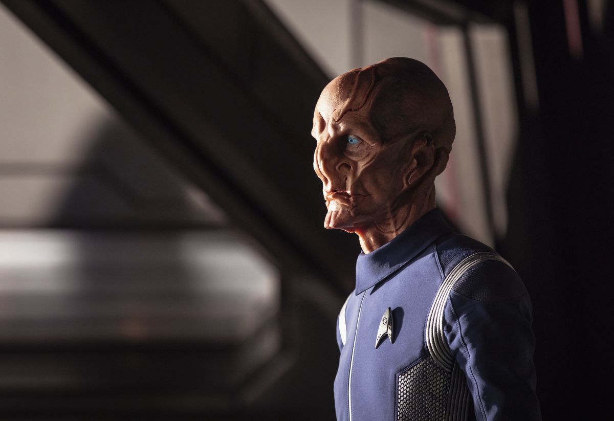 Doug Jones as Saru in Star Trek: Discovery.