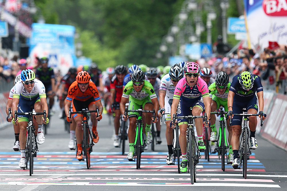 Diego Ulissi (Lampre-Merida) sprints the the stage 7 win