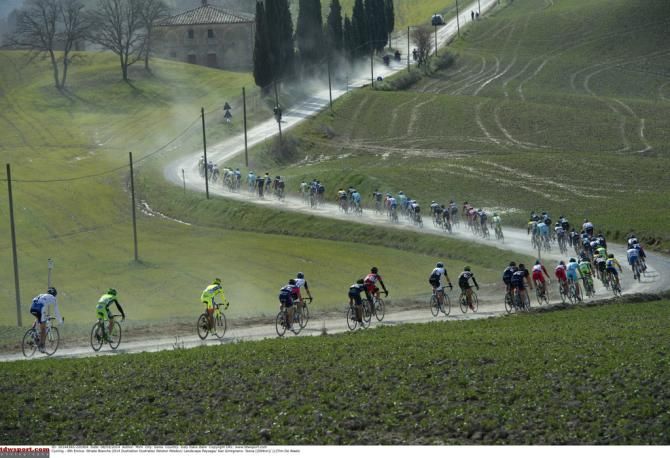 A strung out peloton
