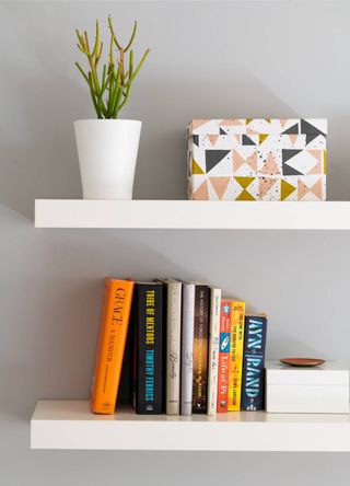 Floating shelves