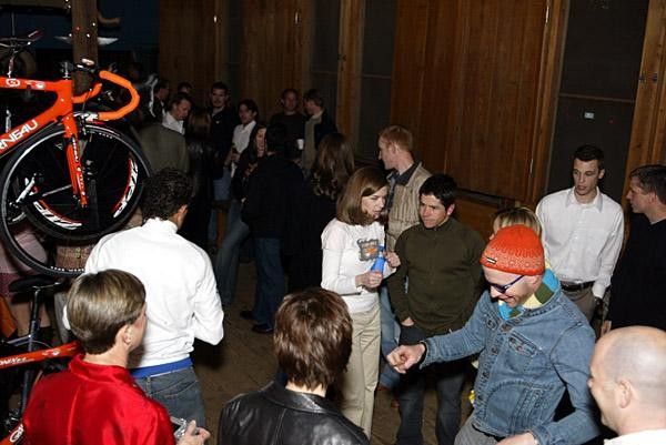 The crowd mingles