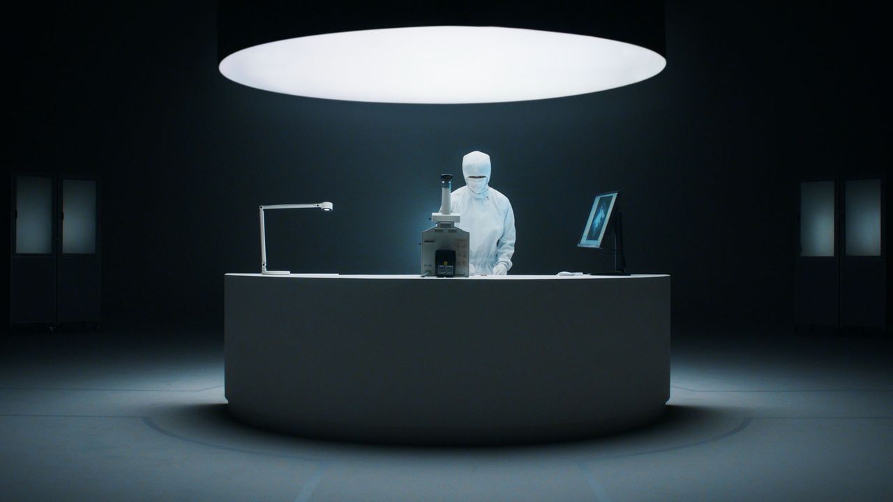 Samsung Micro Miracles by ManvsMachine