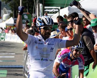 Stage 2 - Barbosa takes second stage win
