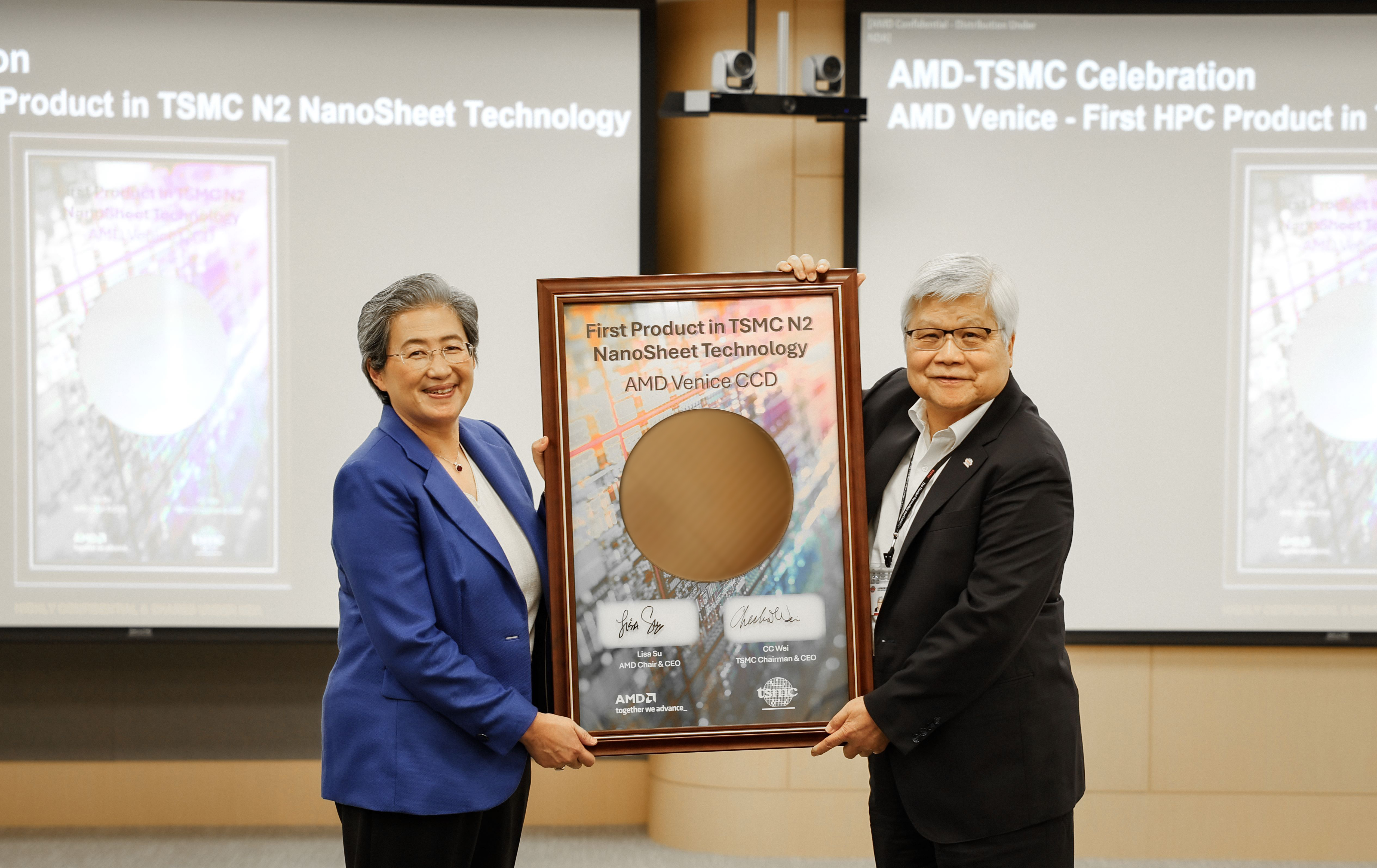 Lisa Su (AMD CEO) & C C Wei (TSMC CEO)