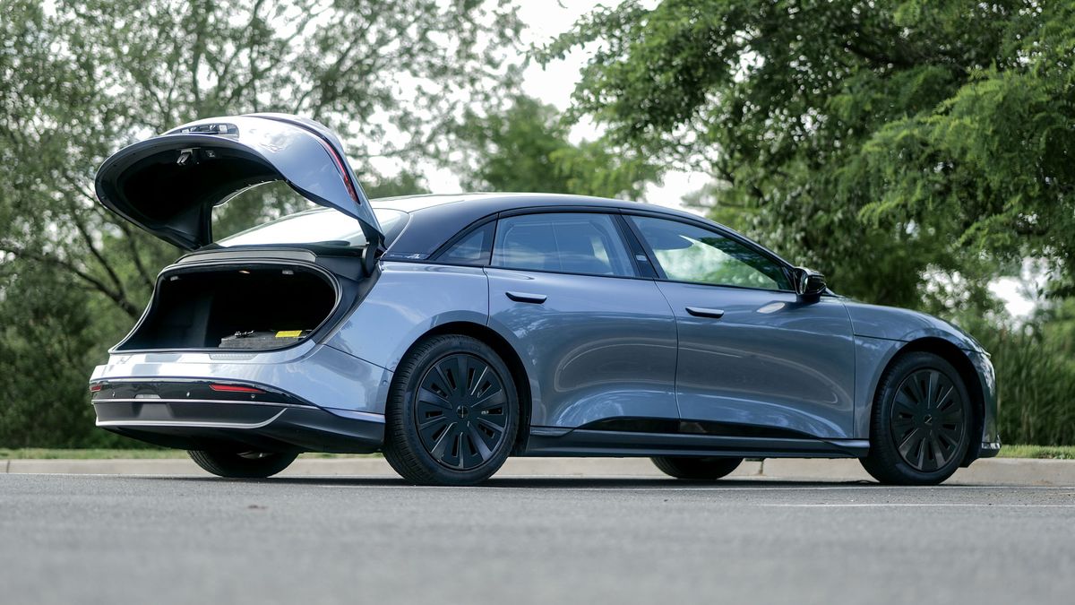 2025 Lucid Air Touring test drive.