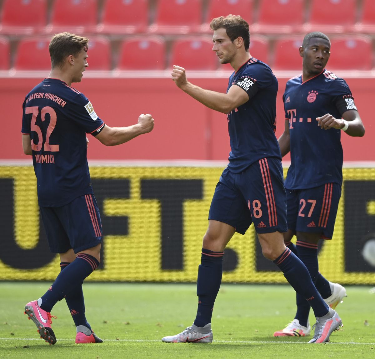 Bayern Munich Continue March To Bundesliga Title With Comeback Win At ...