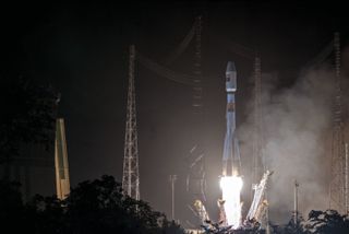 arianespace soyuz liftoff