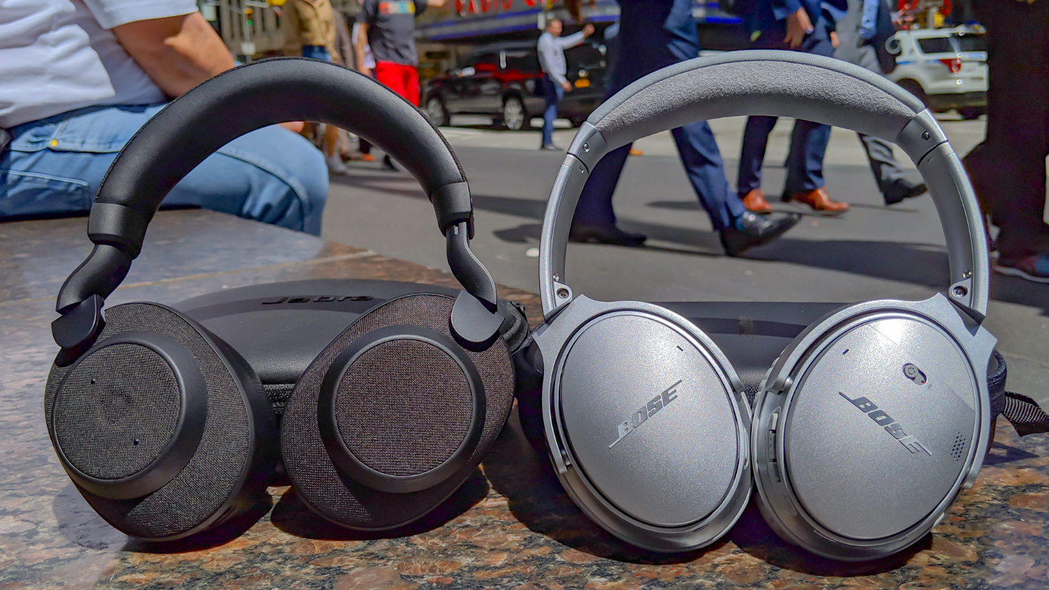 Løft dig op kunst kindben Bose QuietComfort 35 II vs. Jabra Elite 85h: Which Premium ANC Headphones  Are Best? | Tom's Guide