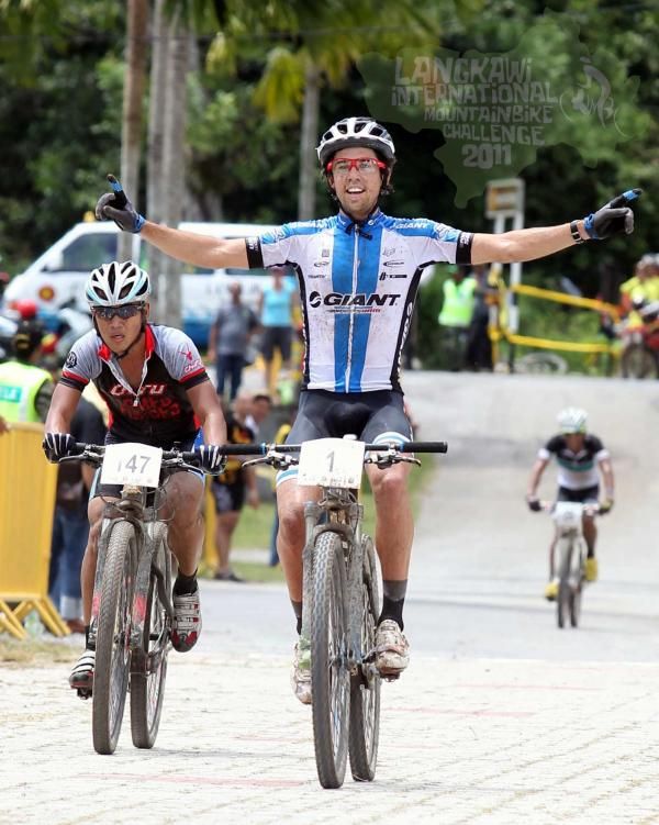 Lachlan Norris (Giant) wins the stage