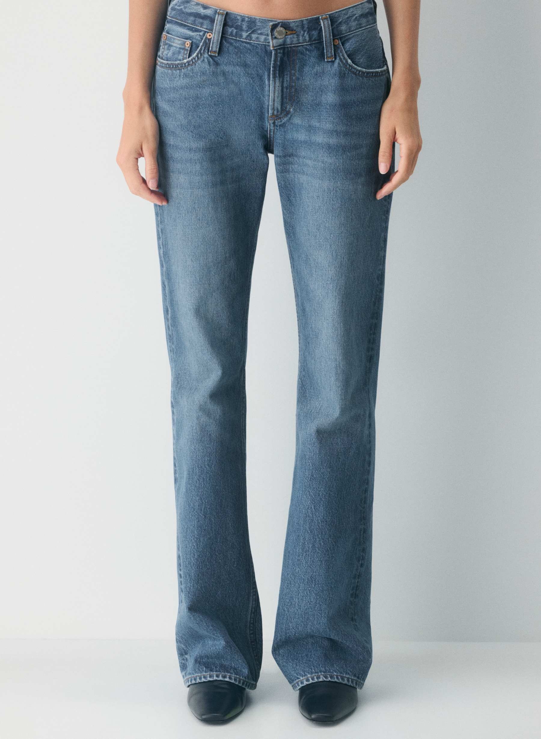 Aritzia, Denim Forum The &amp;lsquo;00s Lo-rise Flare Jean