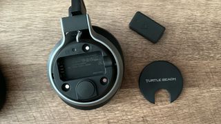 Turtle Beach Stealth Pro magnetic cover open and battery removed
