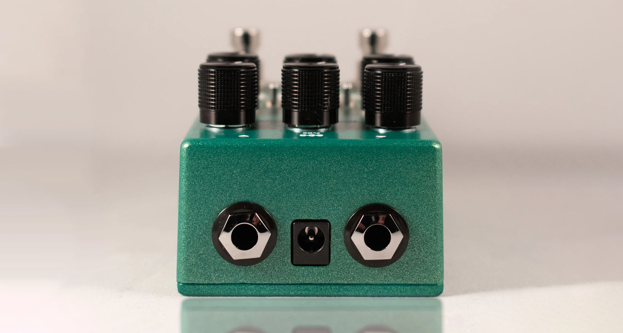 Fortin Fourteen Dual Boost Overdrive: the new tricked-out green stompbox from Mike Fortin packs two Tube Screamer OD flavours in one housing and is packed with features.