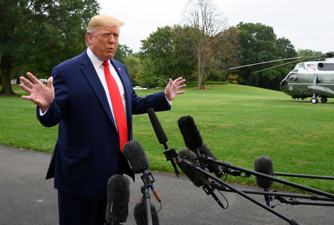 Trump on the White House lawn