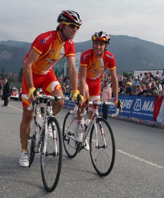 Alejandro Valverde (Spain) rides to the start of the World Championship road race in Mendrisio, Switzerland on Sunday.