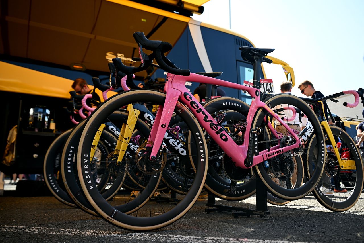 Primoz Roglic Custom pink cervelo s5