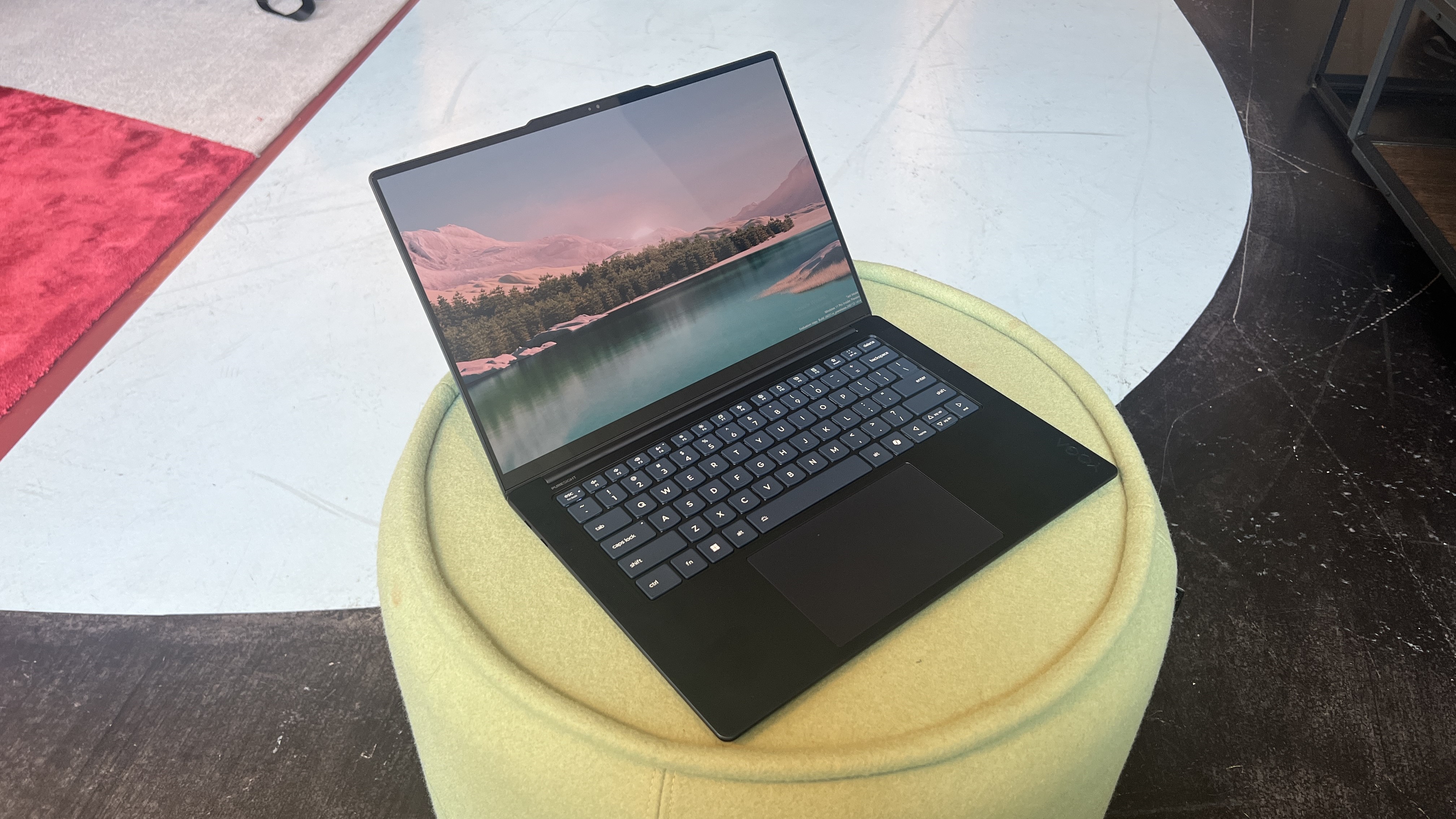 Lenovo Yoga Slim 7x 14: A promising marriage of AI and hardware