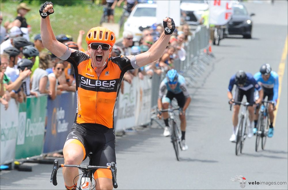 Pier-Andr&eacute; C&ocirc;t&eacute; (Silber Pro Cycling) wins the final stage at Tour de Beauce